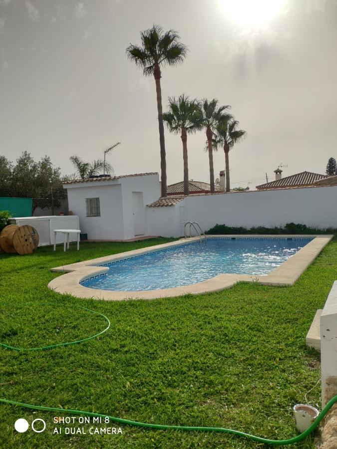 Villa Los Gallos Chiclana de la Frontera Exterior photo